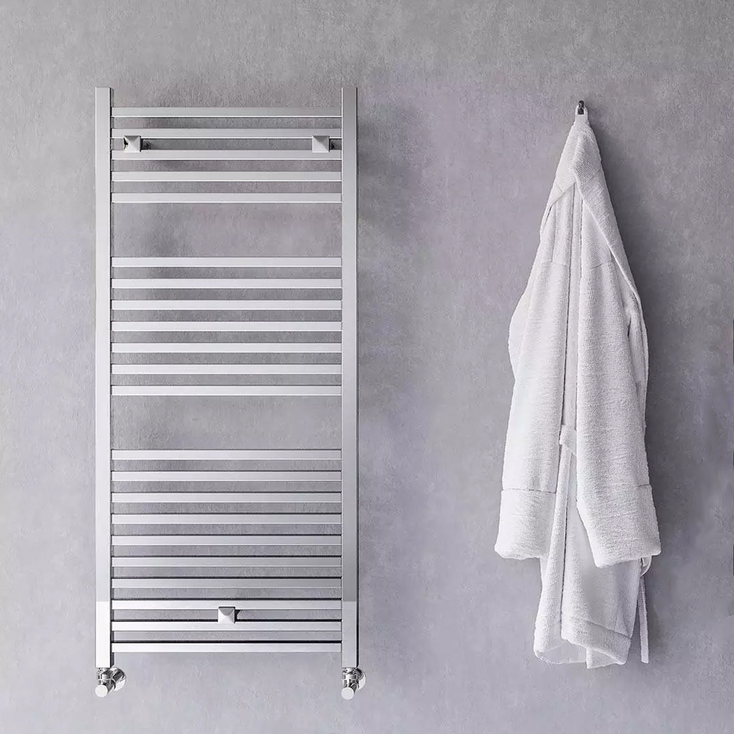 Termoarredo idraulico modello Todi di Lazzarini 1110x500 - Cromo