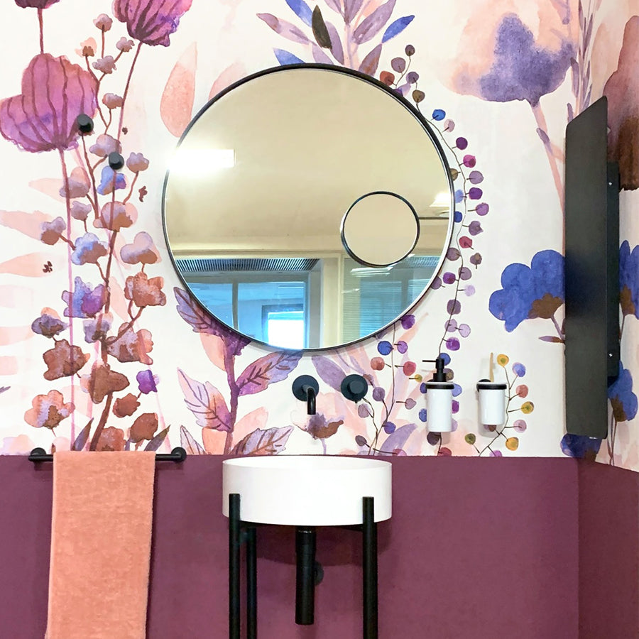 Termoarredo elettrico a muro in acciaio al carbonio collezione Caligo di Lineabeta colore nero cm 29x79