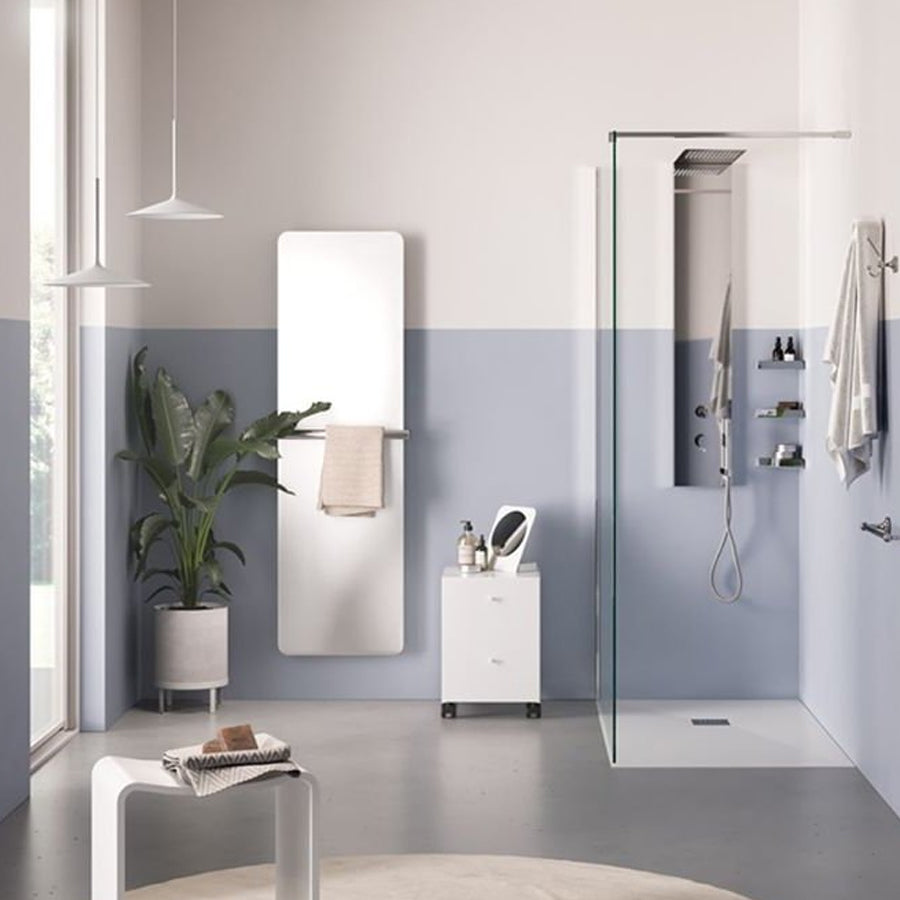 Termoarredo elettrico a muro in acciaio al carbonio collezione Caligo di Lineabeta colore bianco cm 47x179