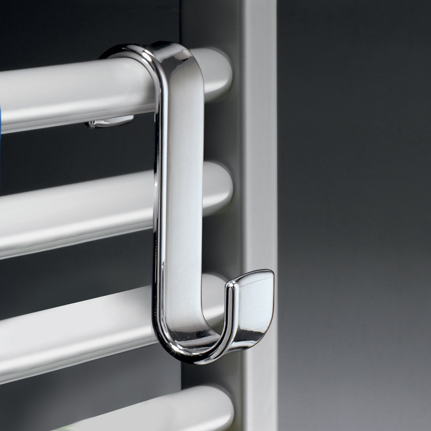 2025-13 - Appendino per termoarredo modello Merlino Gedy- Finitura Cromata