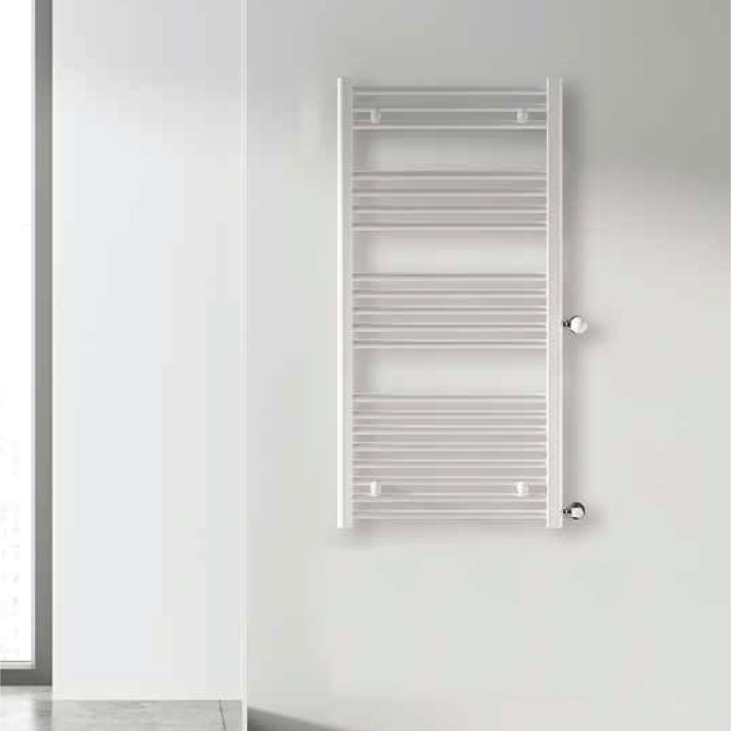 Termoarredo idraulico modello Bolzano Reno 1188x500 dritto con attacchi laterali 40/900 - Bianco